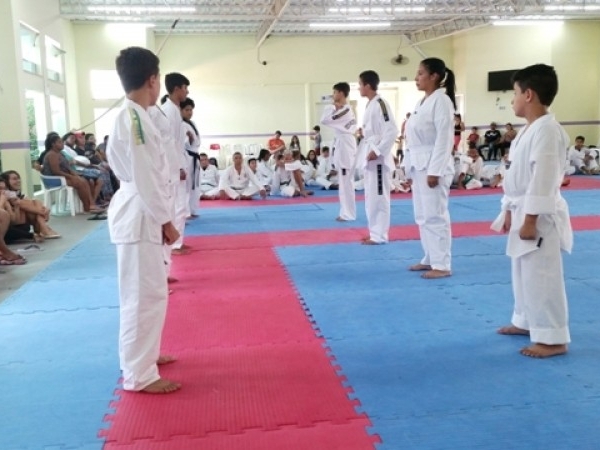 Graduação das artes marciais 01.jpg