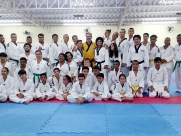 Graduação das artes marciais 04.jpg