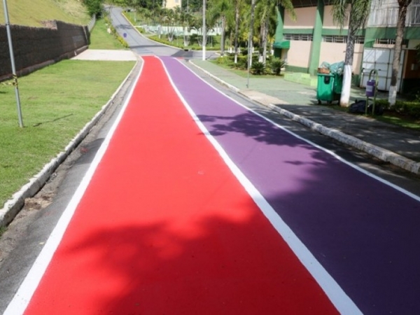 Área de Lazer recebe pintura de Ciclovia  02.jpg