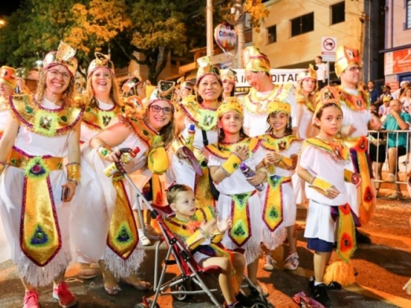 1ª NOITE DE CARNAVAL 90.jpg