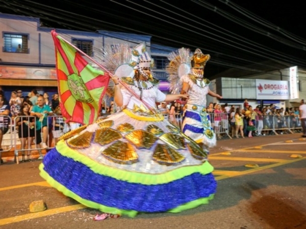 1ª NOITE DE CARNAVAL 97.jpg