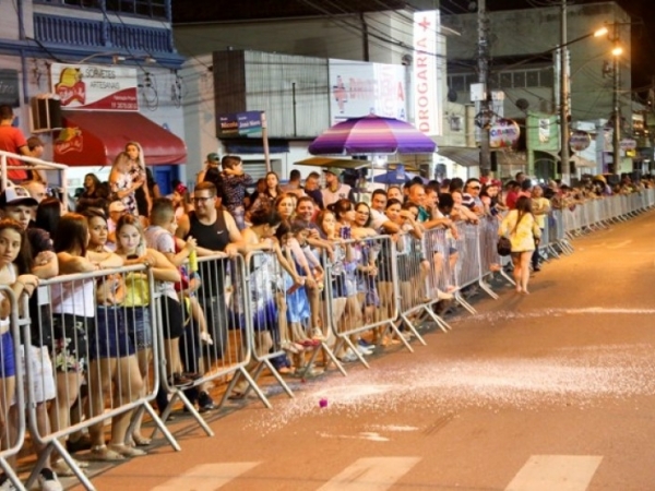 1ª NOITE DE CARNAVAL 94.jpg