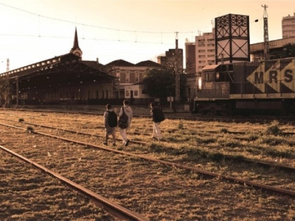 Estação de Louveira recebe mostra fotográfica 01.jpg