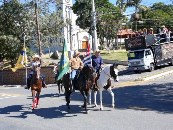 DESFILE DE CAVALEIROS 13.jpg