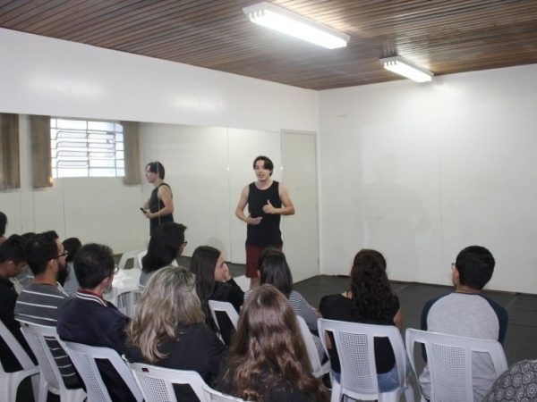 1ª apresentaçao com plateia teatro 03.jpg