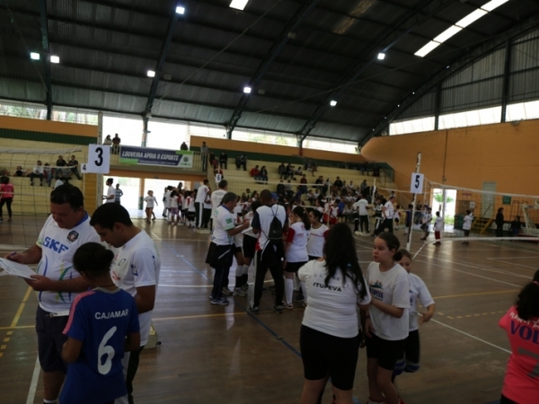 Festival de Mini Voleibol 07.jpg