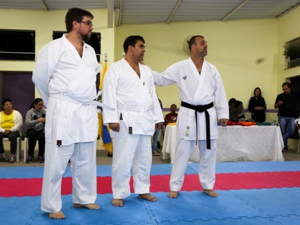 Troca de faixas Karate 22.jpg