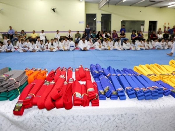 Troca de faixas Karate 25.jpg