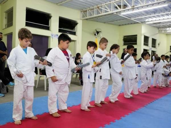 Troca de faixas Karate 15.jpg