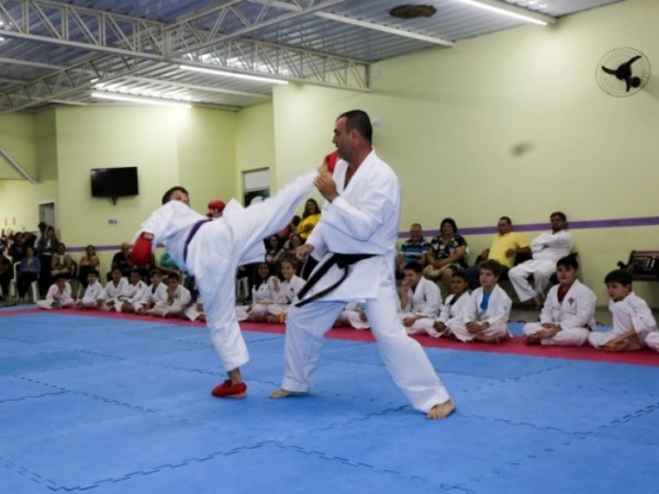 Troca de faixas Karate 18.jpg