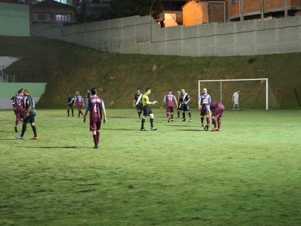 Vila Pasti recebe troféu de vencedor 21.jpg