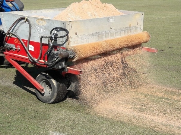 Manutenção do campo do CEIL 6.jpg