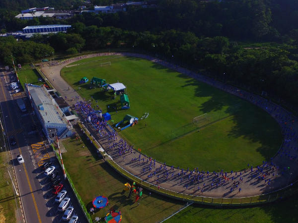 Corrida reúne cerca de 1.100 participantes e arrecada mais de 1 tonelada de alimentos 004.png