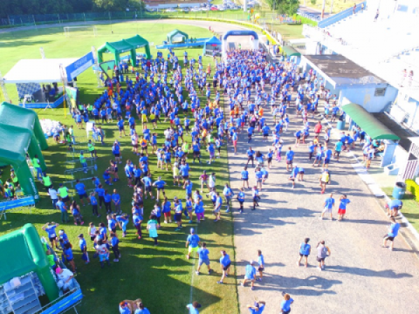 Corrida reúne cerca de 1.100 participantes e arrecada mais de 1 tonelada de alimentos 006.png