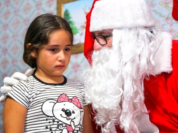 Papai Noel chega a Louveira e abre período natalino na cidade 03.jpg