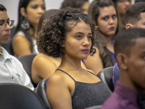 Programa de Educação para o Trabalho forma 70 alunos019.jpg