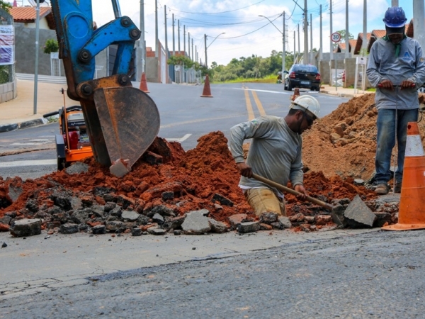 Obras no Santo Antônio reduzem o desperdício de água e trazem economia para a população01.jpg