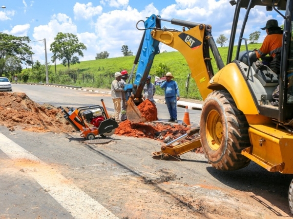 Obras no Santo Antônio reduzem o desperdício de água e trazem economia para a população06.jpg