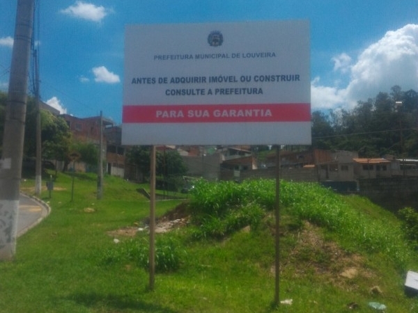 placa obras fiscal.jpg