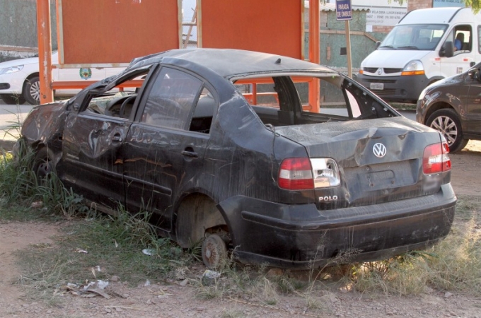 veículos_abandonados